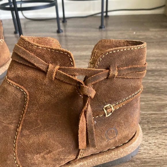 Leather Women’s Born Boots Size 7.5 - Picture 3 of 3